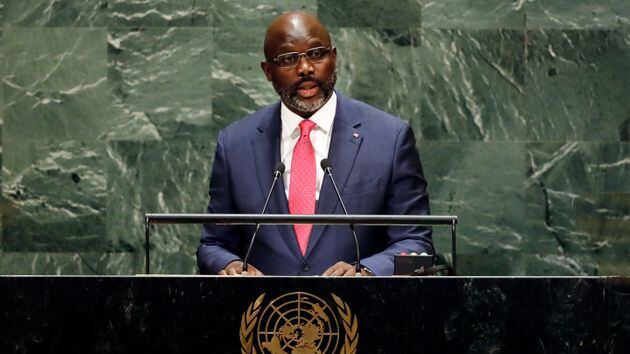 Caos in Liberia, in migliaia in piazza contro il presidente George Weah