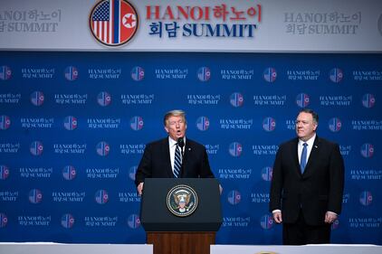 Vietnam, Donald Trump in conferenza stampa dopo l'incontro con Kim Jong Un 5