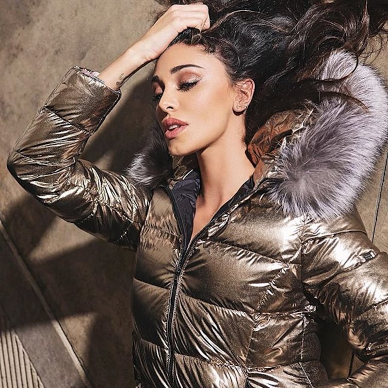 Belen Rodriguez e gli scatti a cavallo: follower in tilt su Instagram 7