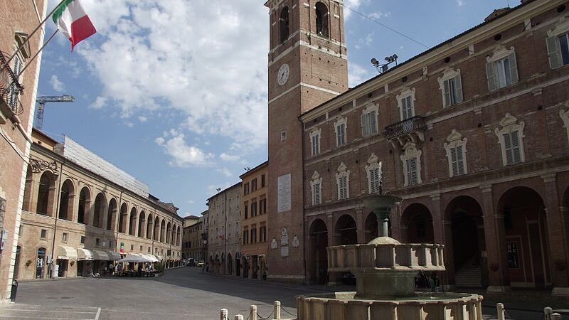 Ora è emergenza furti a Fabriano, la "Città della carta"