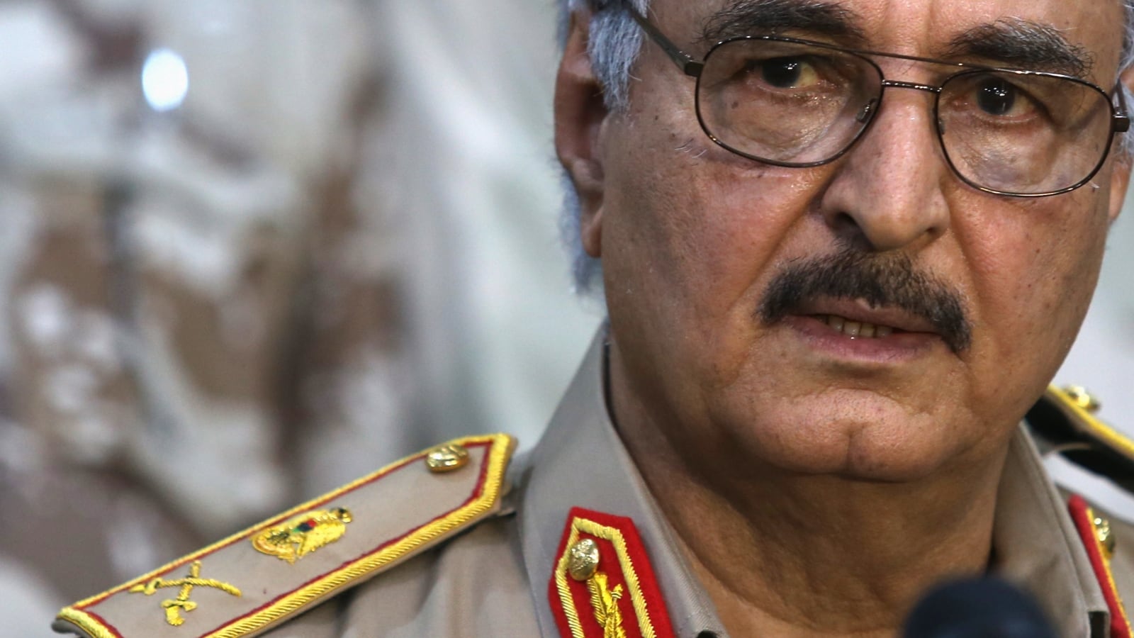 Libia, generale Haftar ricoverato in gravi condizioni a Parigi