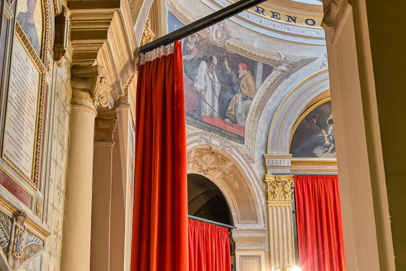 Le foto della casa in vendita dove viveva Papa Giovanni Paolo II 1