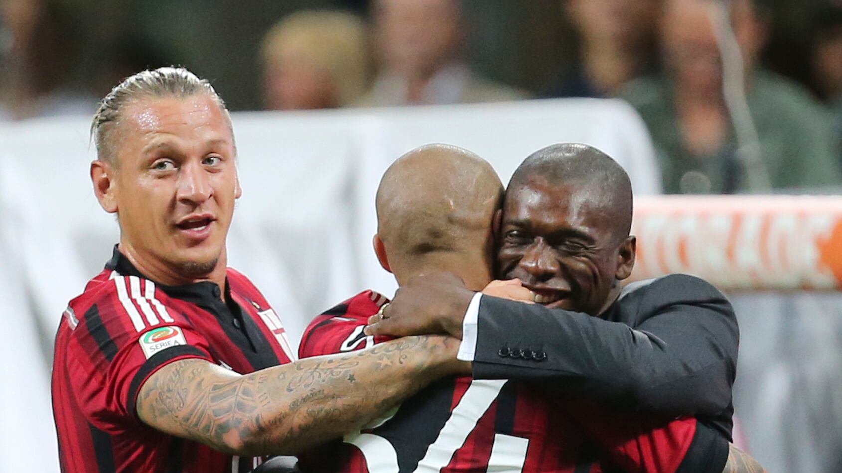 Milan, solo due reti Saluto ultrà a Seedorf e l'addio a Tassotti