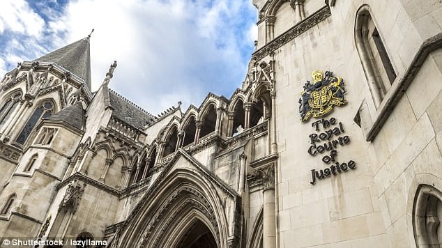 Non solo Charlie, a Londra un altro bambino rischia di morire