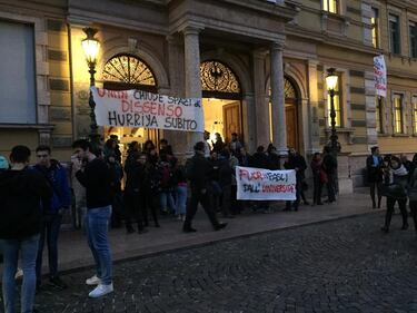 La contestazione a Trento contro Bilosalvo 6