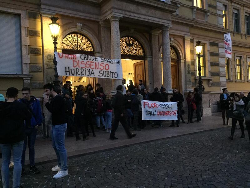 La contestazione a Trento contro Bilosalvo 6