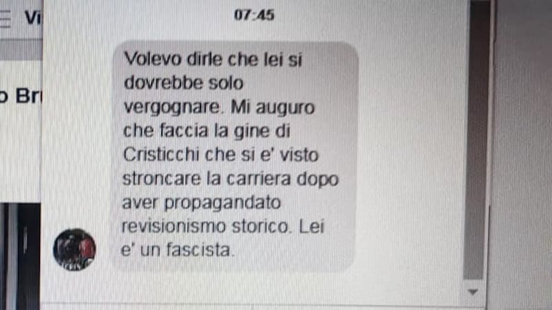 accuse al regista di Red Land