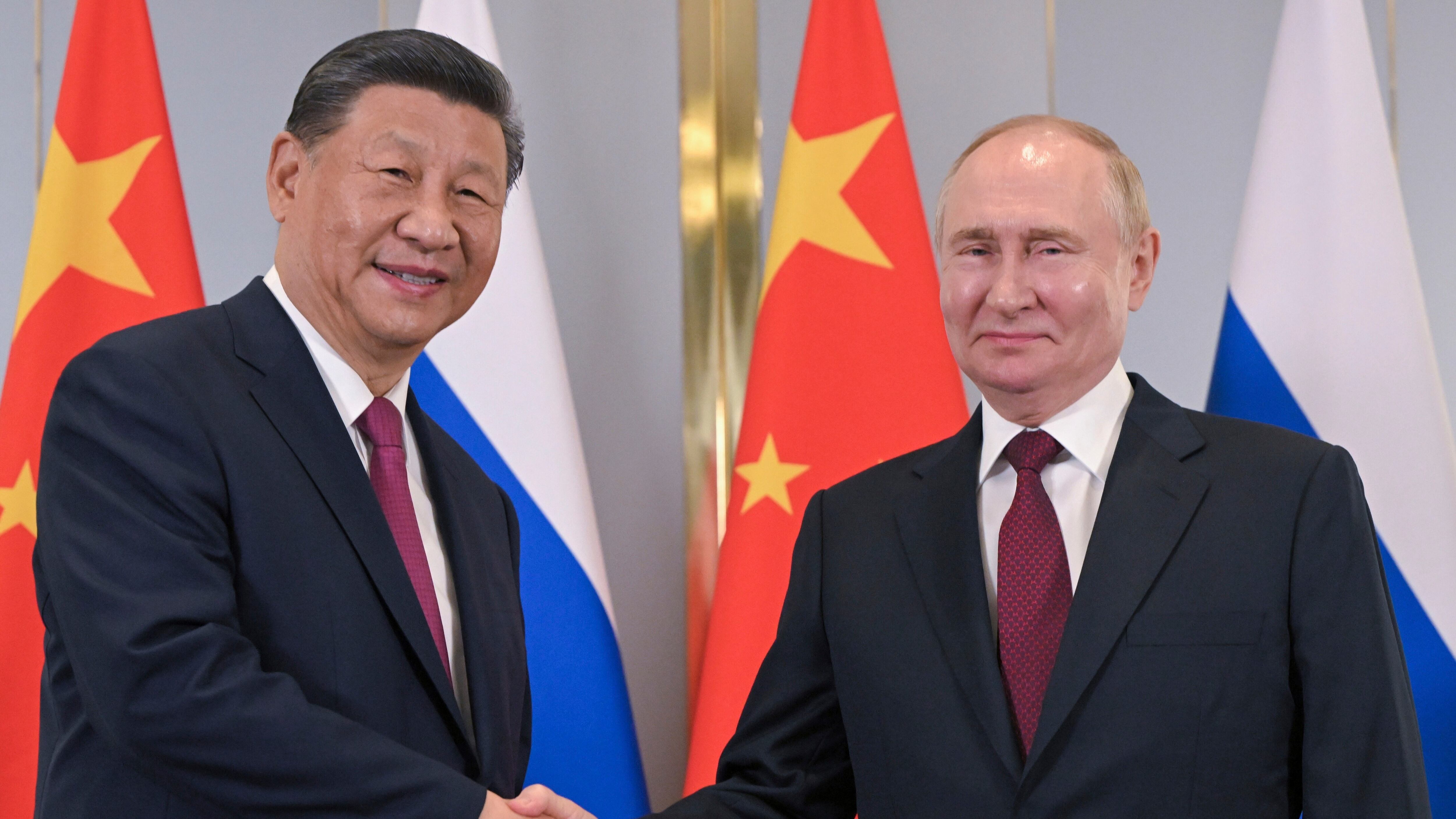 Asse tra Xi e Putin: "Intervento Usa? Effetti pericolosi". Il pressing dell'Ue