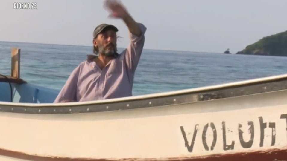Isola dei Famosi, Massimo Ceccherini non si presenta in studio: "È una scelta sua"