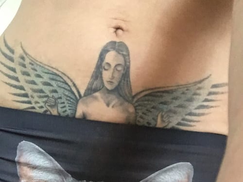 Asia Argento, lo zoom rivela un dettaglio hot