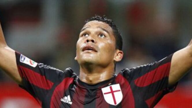 L'agente di Bacca: "Va via? Dipende dal progetto del Milan"