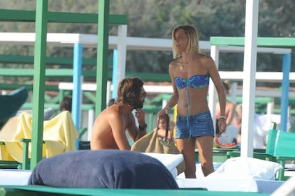 Deborah Roversi, l'ex di Pirlo in topless 12