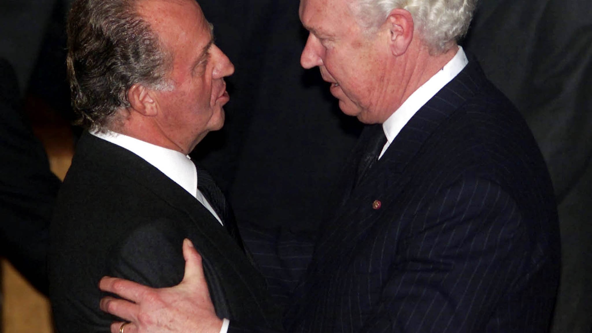 Vittorio Emanuele: “Juan Carlos uccise il fratello. Feci sparire l’arma”