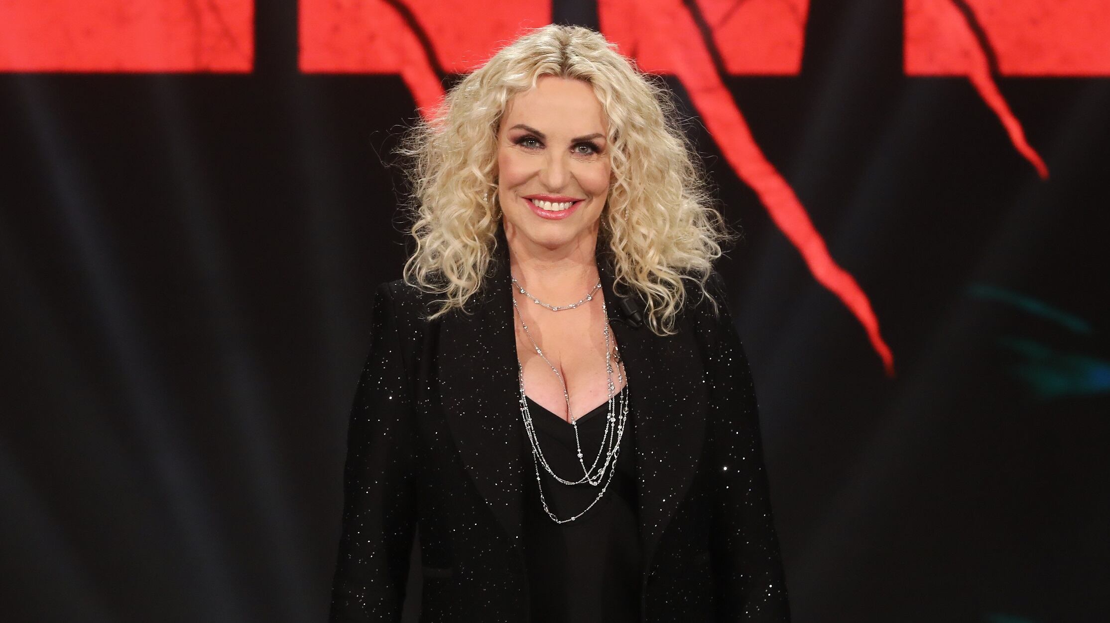 "Ha rifiutato Sanremo 2025". Il retroscena su Antonella Clerici e il Festival