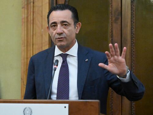 "I cattivi maestri alimentano la violenza. E l'ostilità è una costante della sinistra"