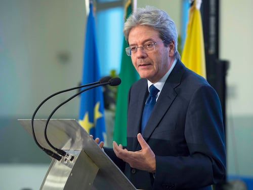 Gentiloni: "Dopo il 4 marzo no ad una coalizione con Berlusconi"