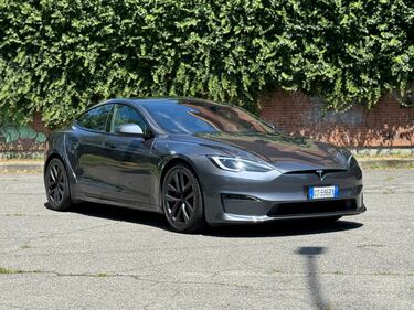 Tesla Model S Plaid: guarda la gallery della super berlina elettrica 1