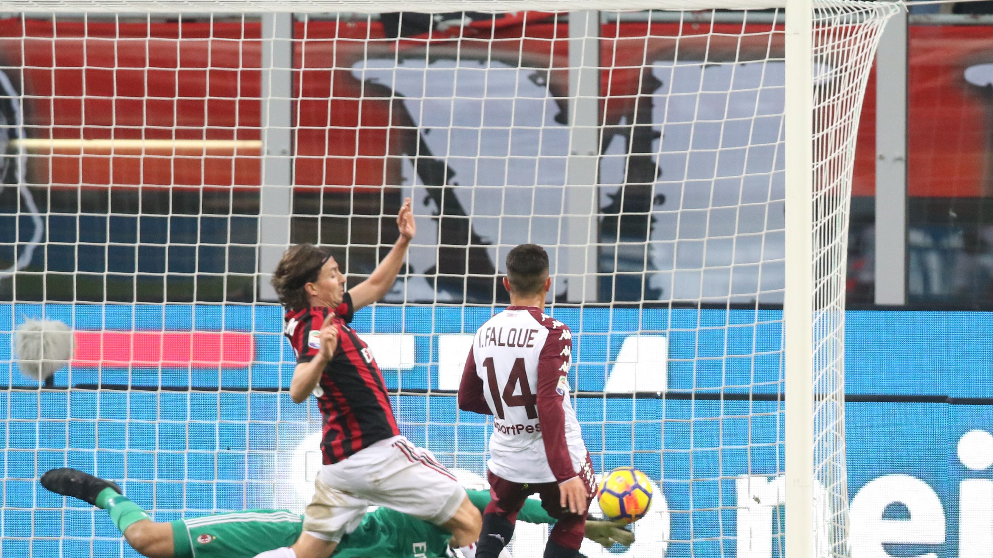 Milan, l'addio amaro di Montolivo: "Lascio da capitano ferito"