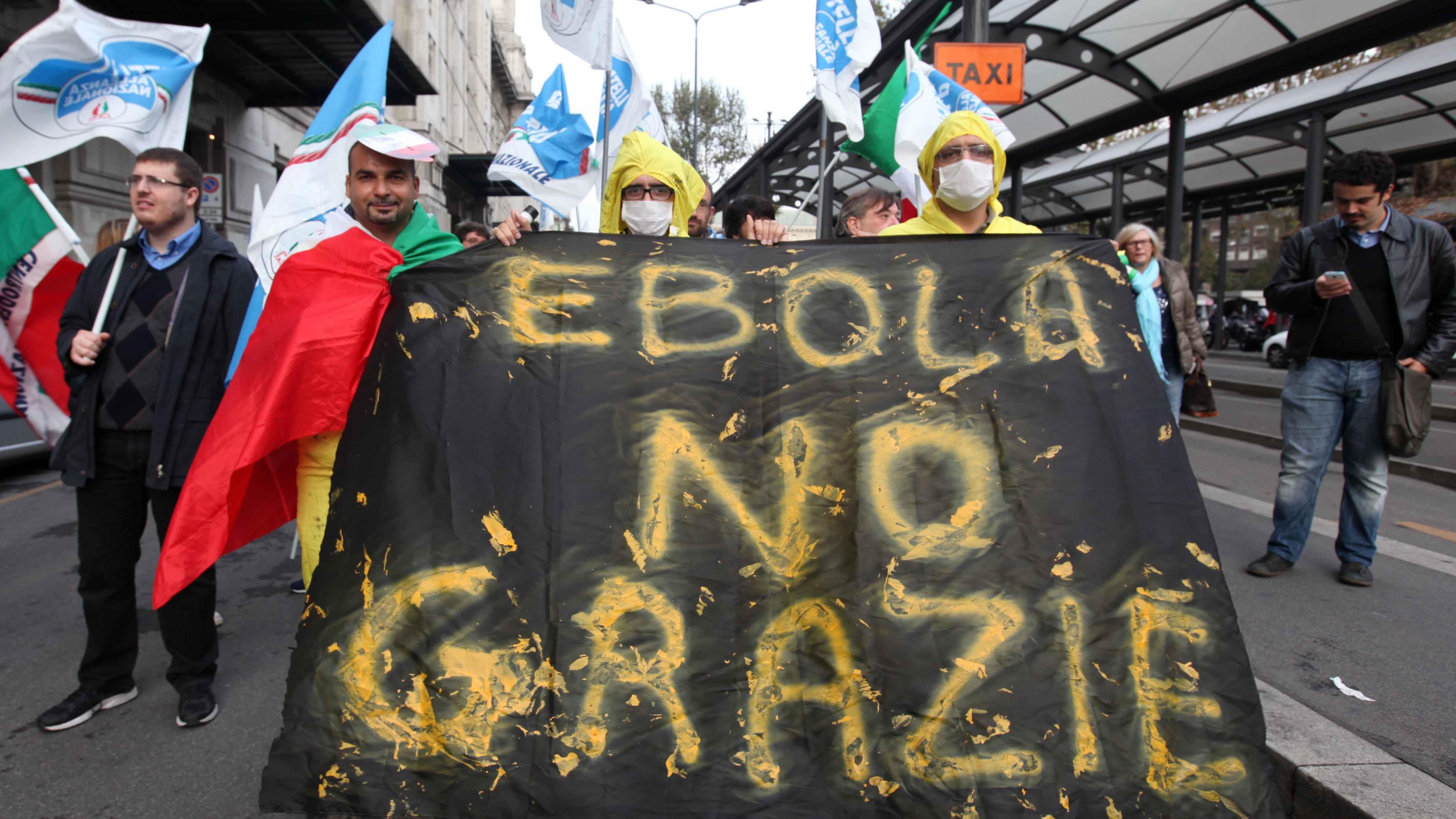 A Milano blitz in stazione: «Basta Mare Nostrum»