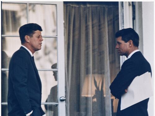 Nuova tragedia per i Kennedy: scomparsi la nipote di Bob e il figlio della donna
