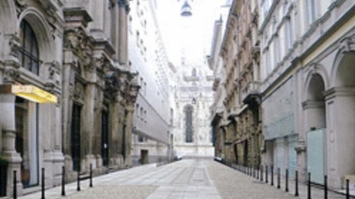 Nuovo pavé (con sponsor) Il centro ritorna alla pietra