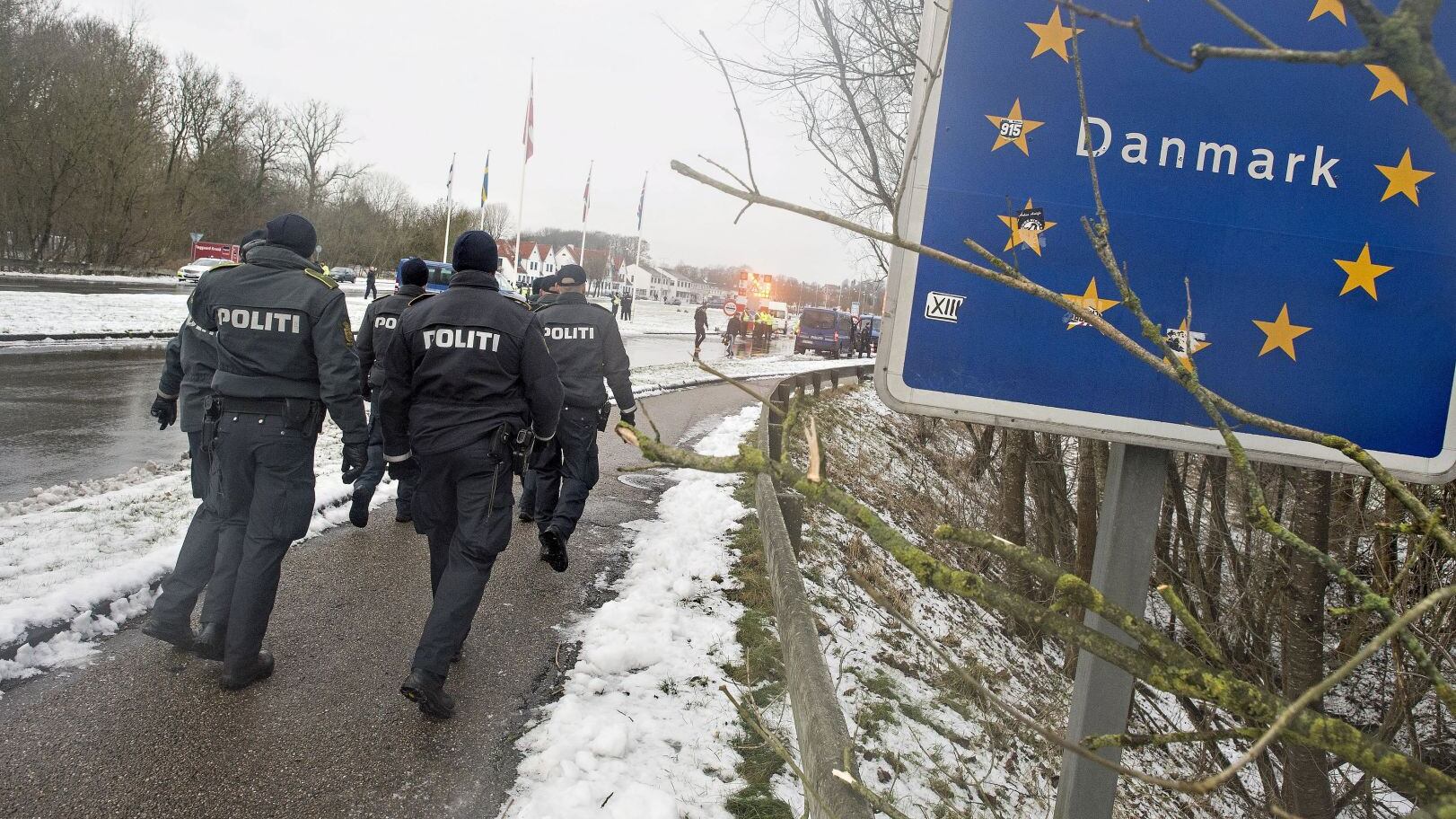Preparava attentati in due scuole Sedicenne accusata di terrorismo