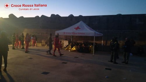 A Leuca sbarcano 50 migranti 2