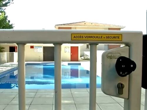 Piscine occupate dai migranti: Francia in balìa delle gang