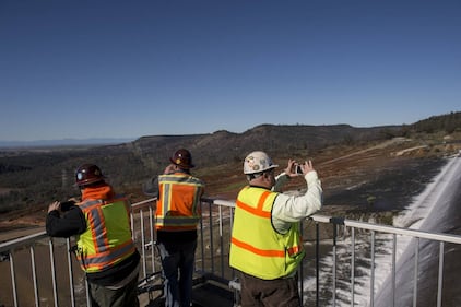 Paura in California: la diga di Oroville rischia di collassare 3