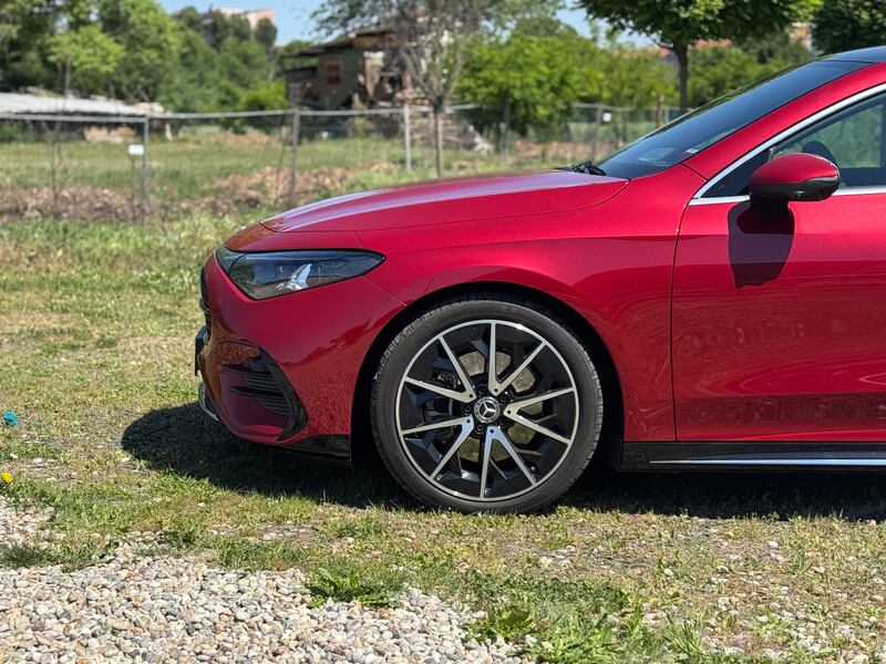 La nuova Mercedes CLA Hybrid. Guarda tutte le foto 2