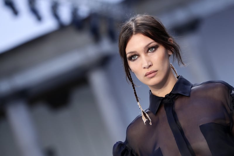 Bella Hadid, le immagini dalle passerelle 3