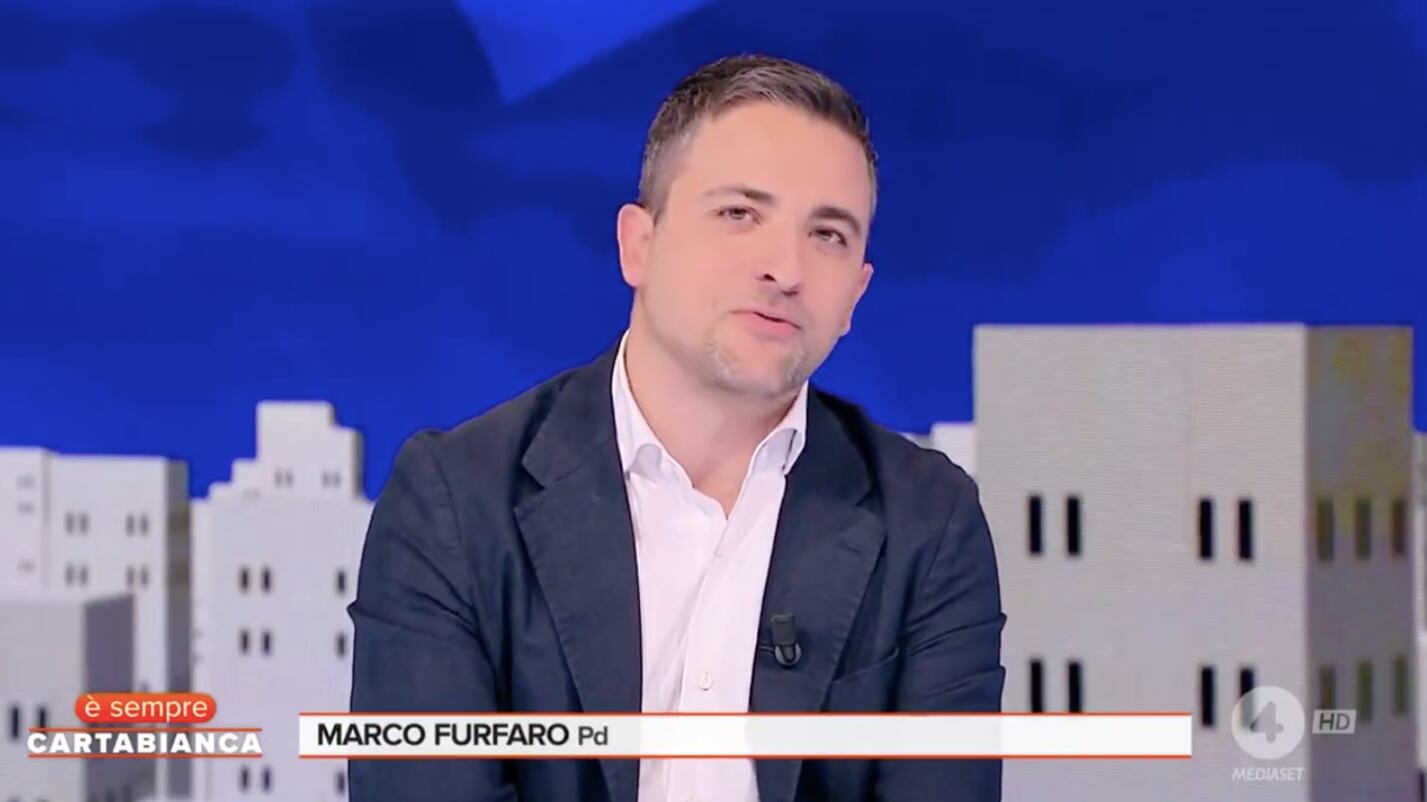 “Ti pisciano in testa”. Il dem Furfaro perde le staffe e insulta il governo