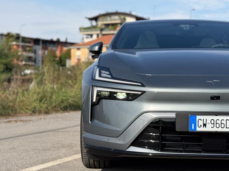 Polestar 4: guarda la gallery del nuovo crossover elettrico senza lunotto 18