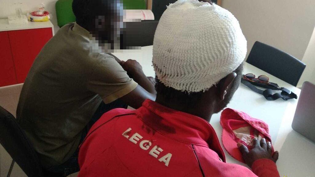 Foggia, immigrati feriti da pietre mentre andavano al lavoro