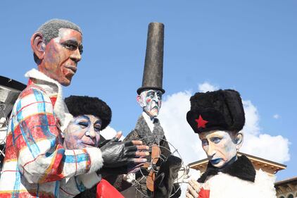 Carri al carnevale di Viareggio 12