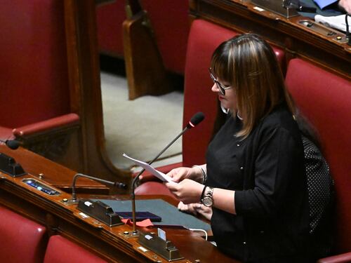 "Conosco bene il dramma". La deputata si commuove in Aula sul Codice Rosso