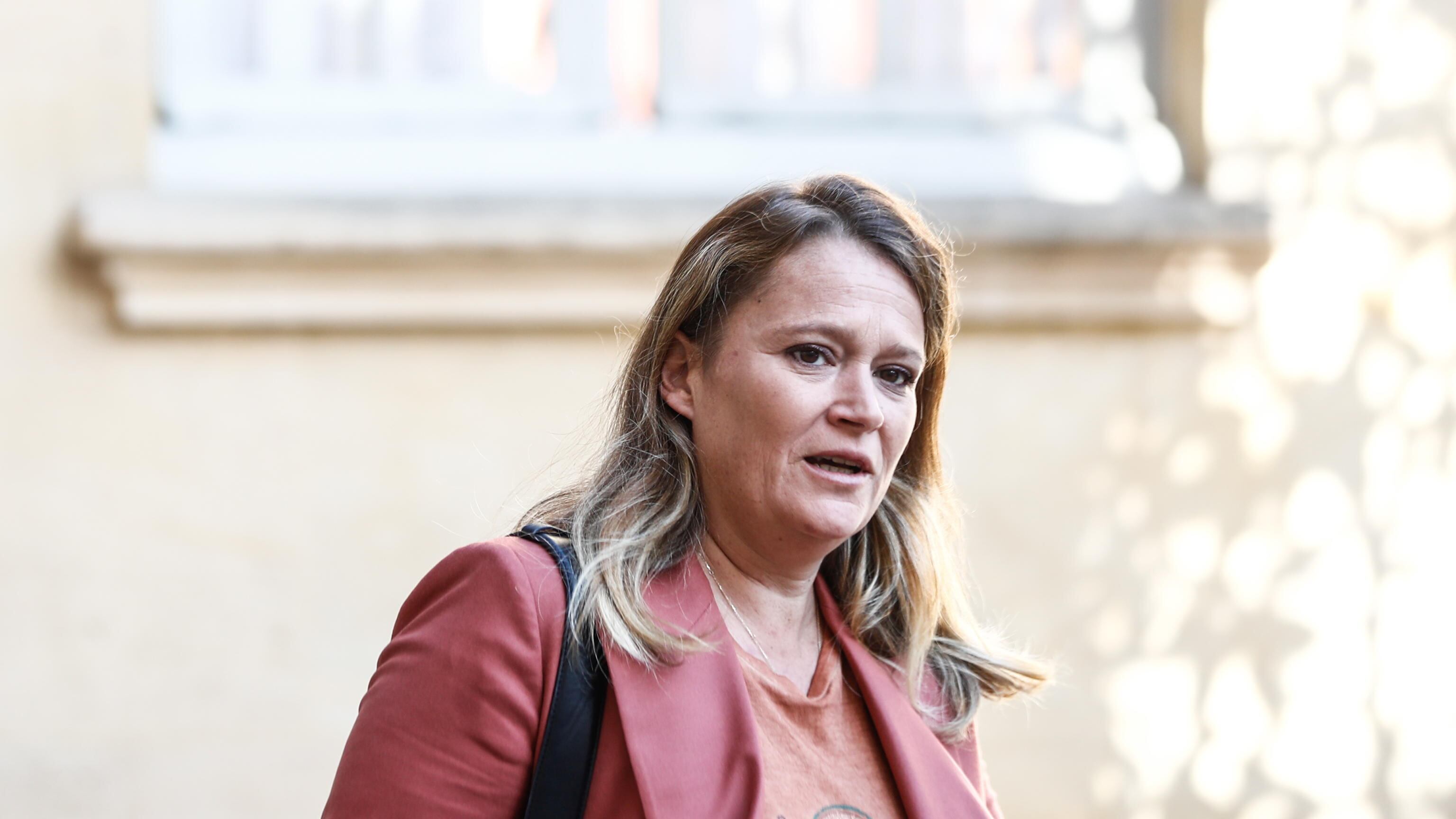 "Imparare a cucinare": la trovata del ministro di Macron contro l'inflazione