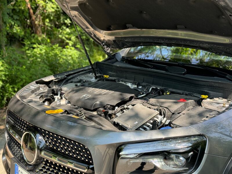 Mercedes GLB 2024: la gallery del restyling, più tecnologia e materiali migliorati all'interno 17