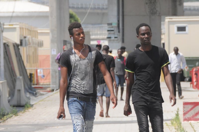 Ventimiglia in mano ai migranti: è caos 2