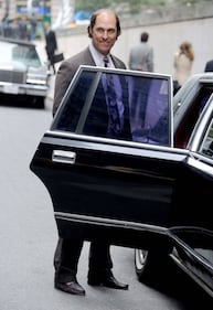 Matthew McConaughey calvo e con la pancetta: irriconoscibile per "Gold" 2