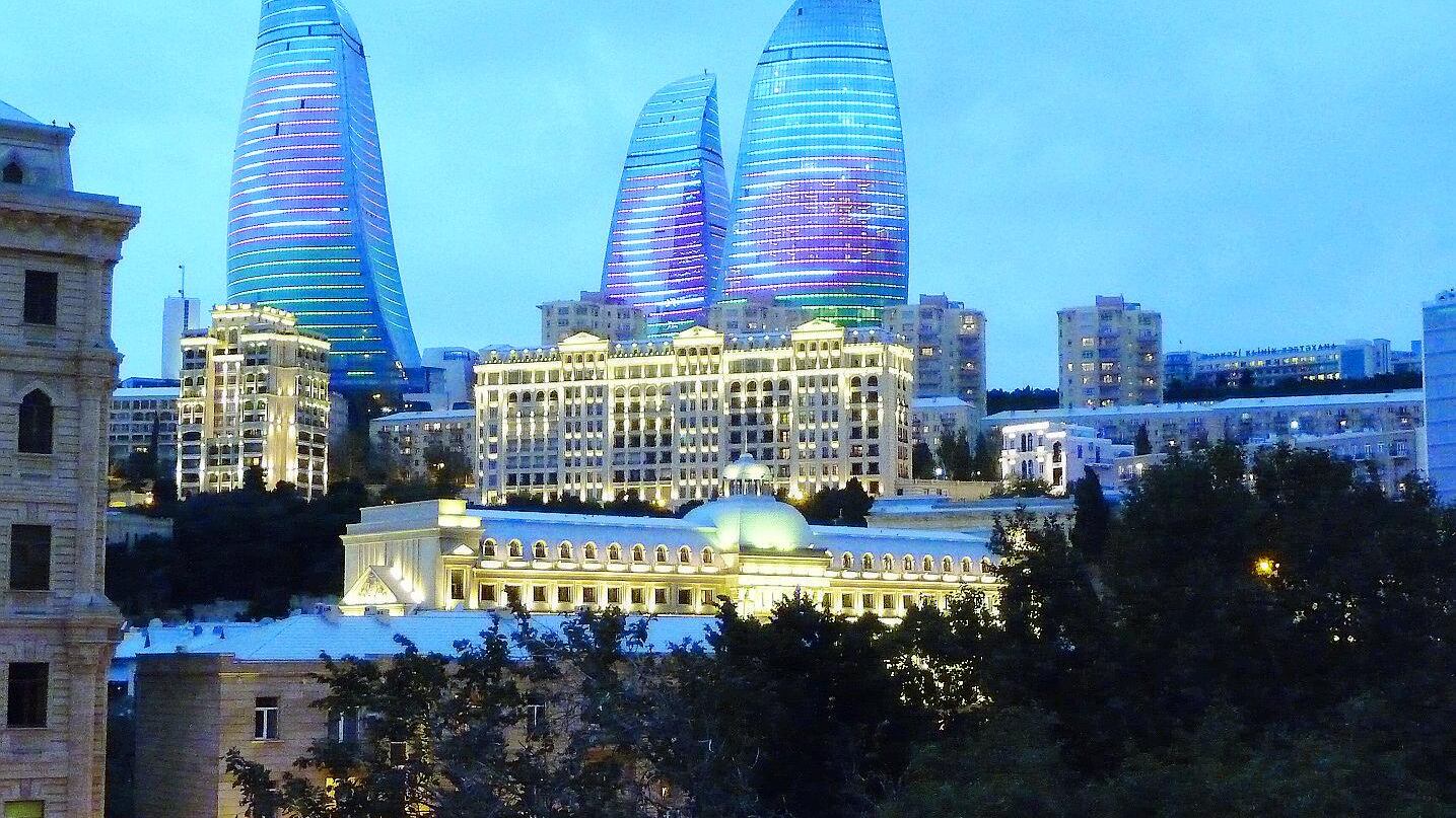 A Baku, capitale dell'oro nero grattacieli d'autore e hotel da sogno