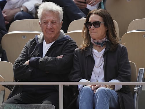 Dustin Hoffman, chi è la moglie seduta accanto a lui ai Roland Garros