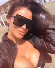 Antonella Mosetti sexy su Twitter  3