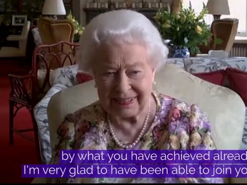 L'indiscrezione scuote Buckingham Palace: "Dopo la pandemia la regina Elisabetta abdicherà"