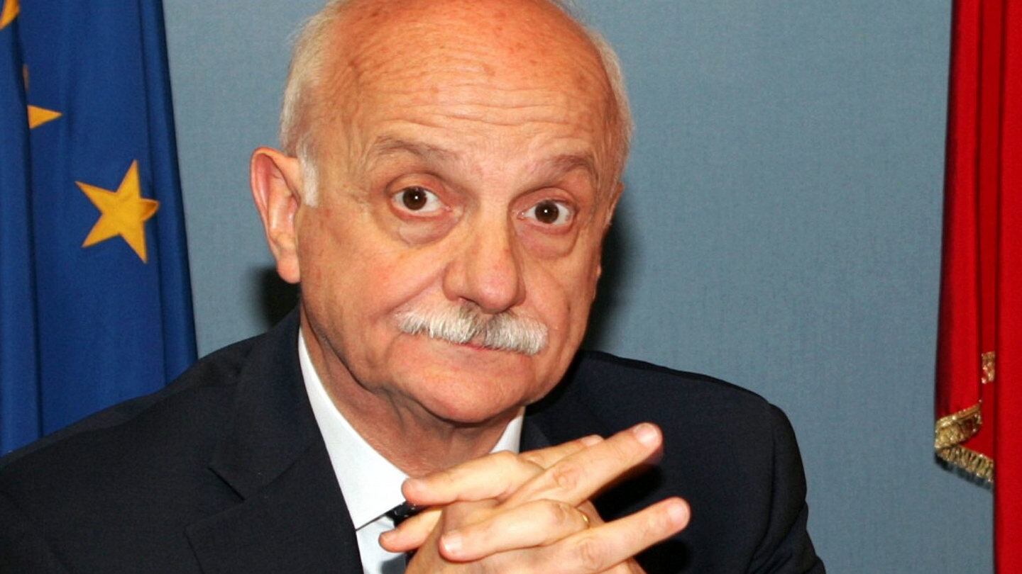 "Solo lui può seppellire i dubbi sulla trattativa Stato-mafia. Serve una struttura ad hoc per la cattura dei boss"