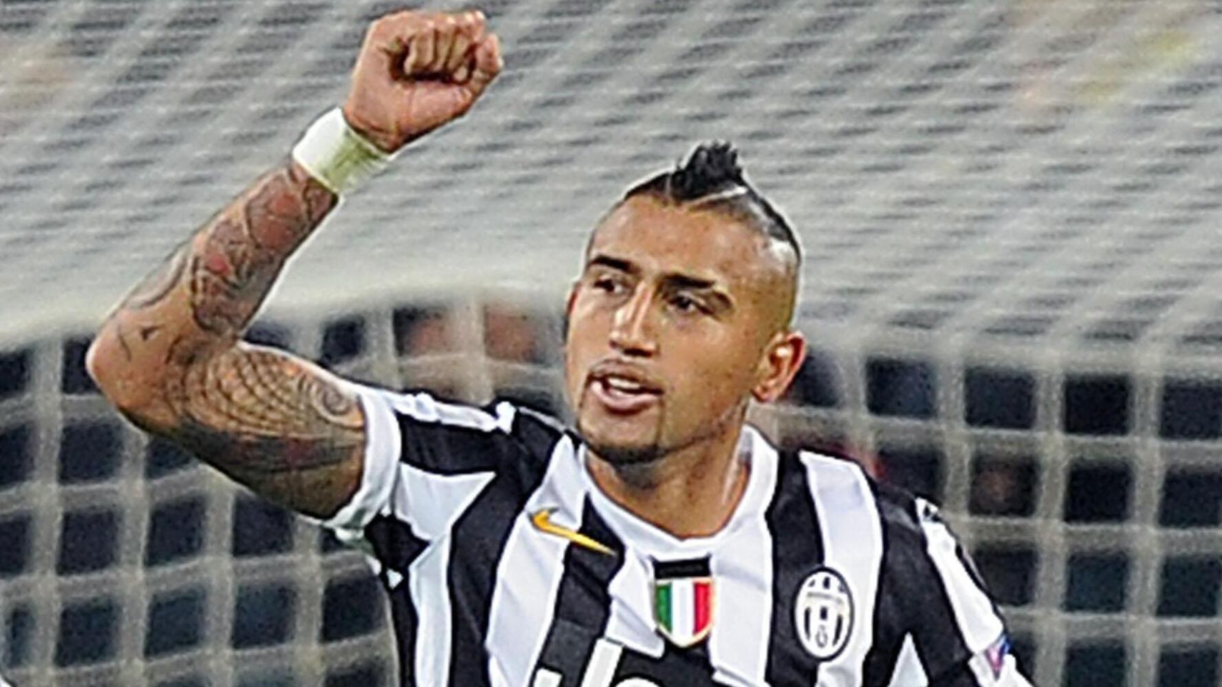 Tripletta del cileno Vidal: la Juventus spera ancora