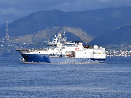 Geo Barents sfida il decreto e triplica i salvataggi in mare