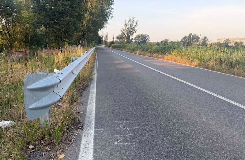 Agente di polizia locale morto durante un inseguimento: le immagini dal luogo dell'incidente 1