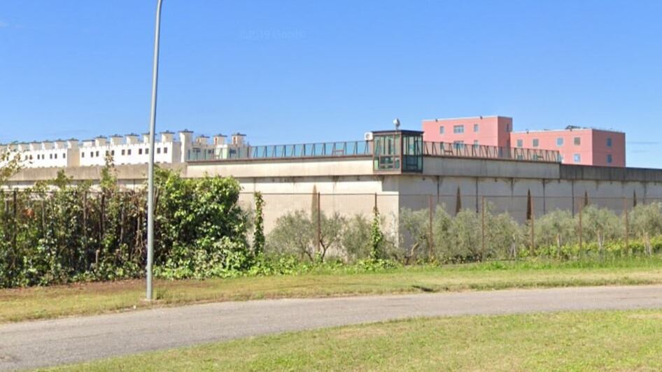 Roma, 22enne pugnala la fidanzata: ragazza lotta fra la vita e la morte