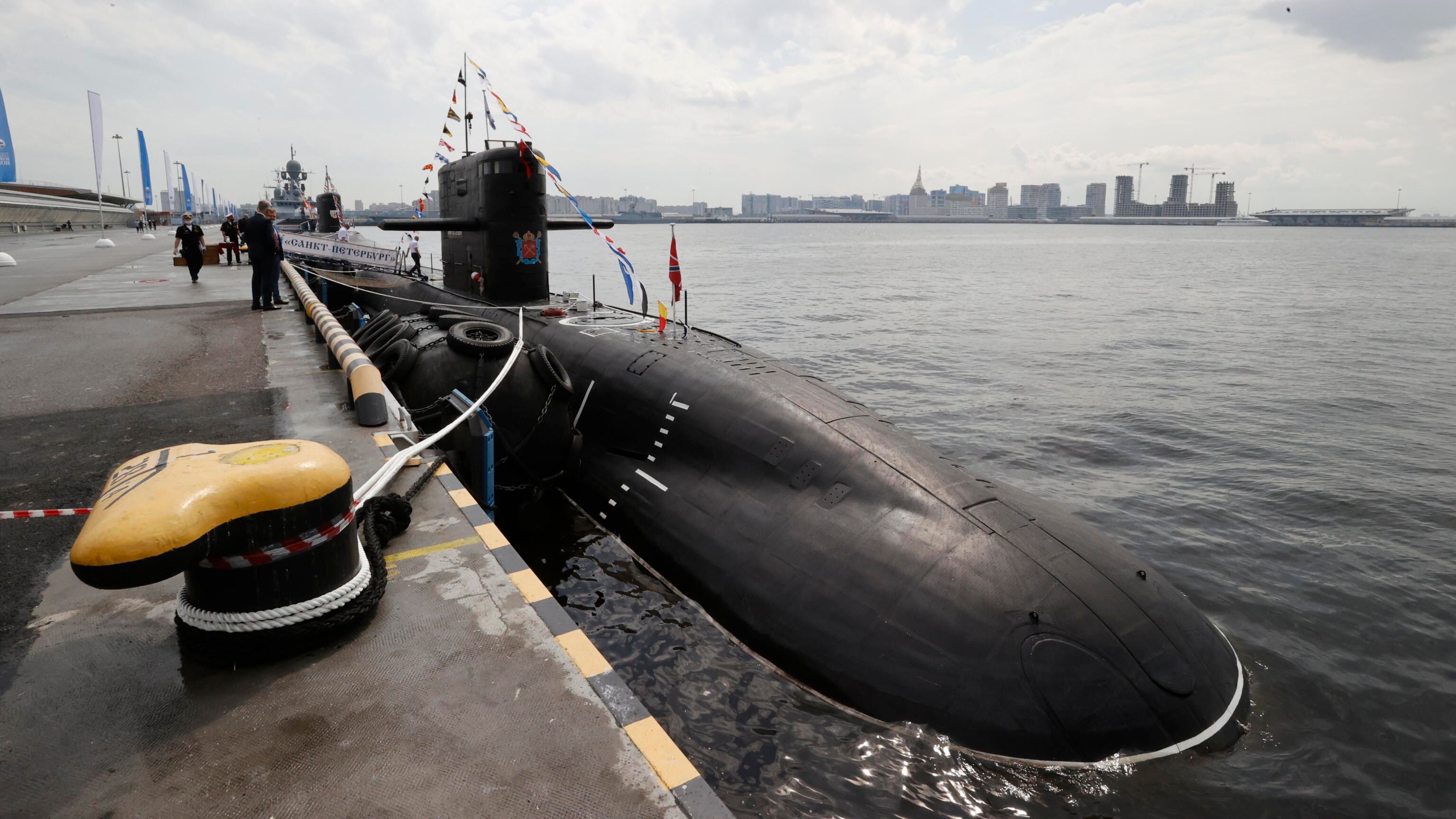 La Russia mostra i muscoli: "Nuovi sottomarini nucleari entro l'anno"